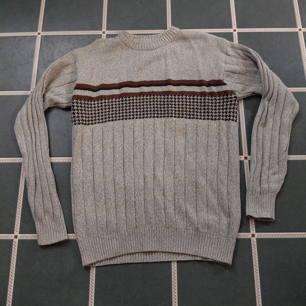 Men's Crewneck Sweater in Light Gray with Brown Stripe Detail